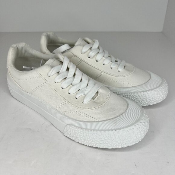 Womens 194309 Marsha White Low Top Canvas Cap Toe Lace Up Size 9 M Sneakers - Picture 2 of 9